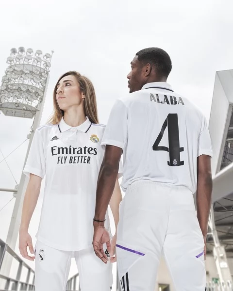 Real Madrid Fodboldsæt Børn 2022-23 Valverde 15 Hjemmebanetrøje